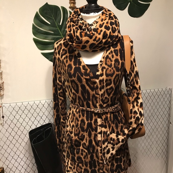 💕Limited Quanity💕 Button Up Cardigan w/ pockets - Picture 7 of 8